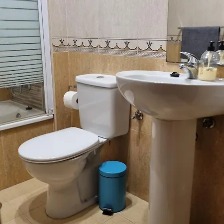 Апартаменты Piso Zona Hospital 7 Personas Овьедо