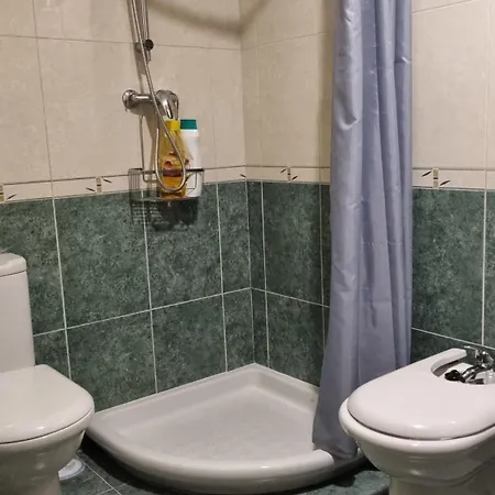 Piso Zona Hospital 7 Personas